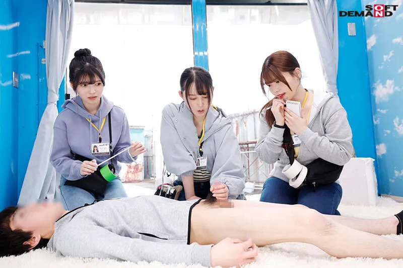 【新山ちなつ 日野りこ 水月ありす】SOD女子社員 まだ撮影現場に行ったことない制作部新卒ちゃん3人のマジックミラー号逆ナンパ研修！ 男性器サイズ調査の為、恥ずかしながらち●ぽ測定！勃起が収まらなくて困っている男性を放っておけず、 あの手この手で全員発射させちゃいました 合計8発射！