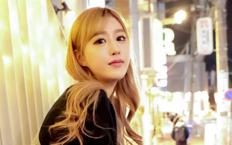 精子一掃！ごっくんルンバGAL！ へべれけギャルを一撃一掃！三軒茶屋で見つけたマン汁垂れ流し美BODY娘に世直しバスターズが中出しおしおき ナオ NAØO