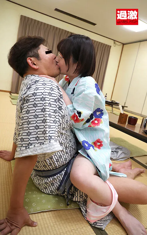 【姫野らん】【ロリ】温泉客が居ても浴衣の中の抱っこSEXで挿入して逃がさず何発も膣射させる痴女っこ2 超性欲娘の暴走