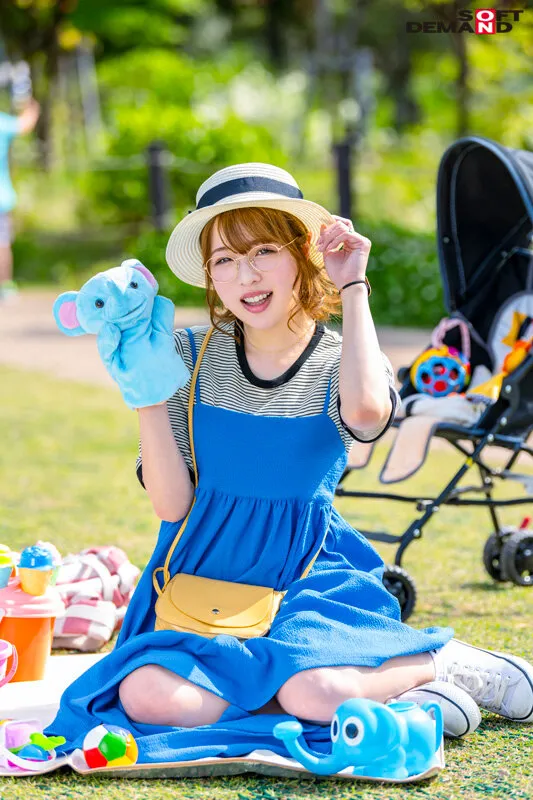 【二宮もも】赤ちゃんとおさんぽ中 公園若ママナンパ自宅SEX おしゃれでキレイで家族想い 今時お母さんとエッチしませんか？ ももさん 25才（3歳の男の子の新米ママ）