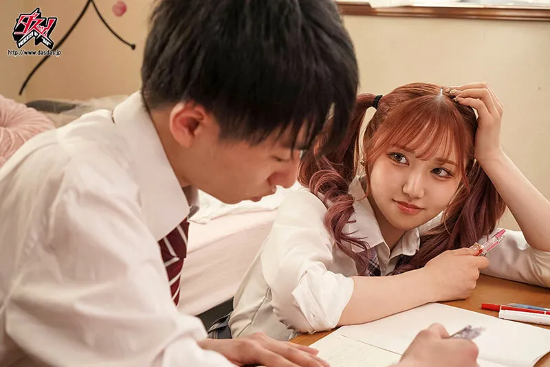 【JK】おバカだけど、エロ偏差値は天才級。えっちが大好きギャルあみりちゃん。 斎藤あみり