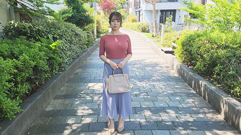 【羽月乃蒼】地味なのに神乳I-cupを隠し持つ女教師は潮吹きという秘密兵器を持つ最強エロスペックの素人さん