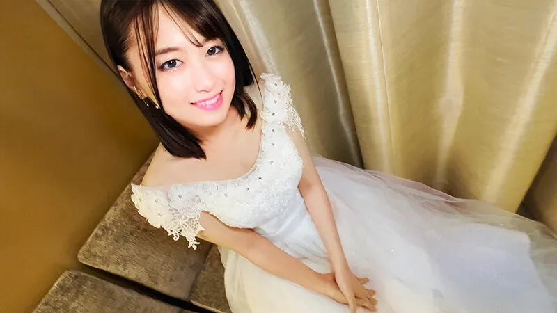 【菜月ひかる】【結婚式直後NTR】新婚ほやほやめちゃかわ若妻ちゃん24歳。結婚式当日の夜に部屋を抜け出しイケメン出張ホストと生ハメ浮気！！意識ぶっ飛び白目晒すガチアクメ絶頂孕ませ中出し！！【旦那かわいそう】