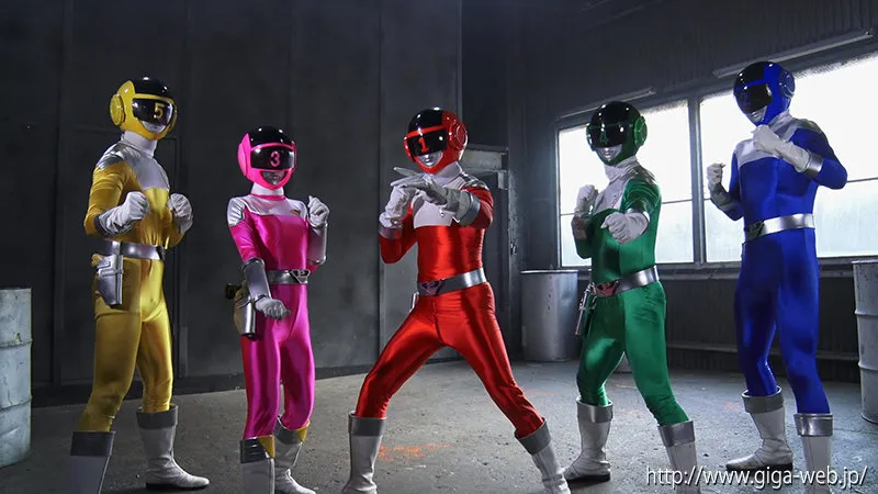 生誕20周年記念作品 電撃戦隊パーフェクトレンジャー2021 東條なつ