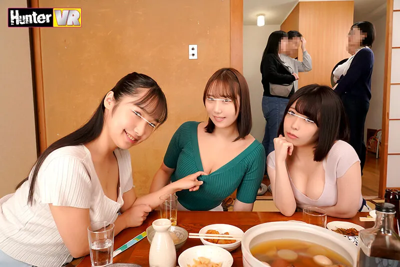 【大原あむ あさみ潤 星乃夏月】【VR】「ねぇ、昔みたいに押し入れの中でお医者さんごっこしてみない？」密着度MAX！狭い押し入れで押し入れの中ではボクと3人の巨乳従姉妹たちがこそこそエッチの真っ最中！押し入れのすぐ外では親戚の集まり！久々に会って美人で巨乳になった従姉妹たちと、他の親戚たちにバレないように大人のお医者さんごっこしちゃいました！