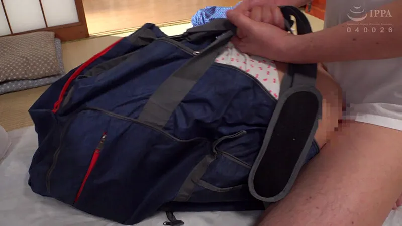 【父×JSロリ 虐待・イラマチオ・近親相姦中出しレイプ動画流出】カバンの穴【140cm】片親ボストンバッグ娘 由良かな【エスパー伊東】