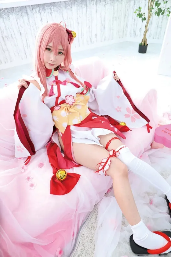 【ホロライブ さくらみこ コスプレAV】最強属性 60 由良かな