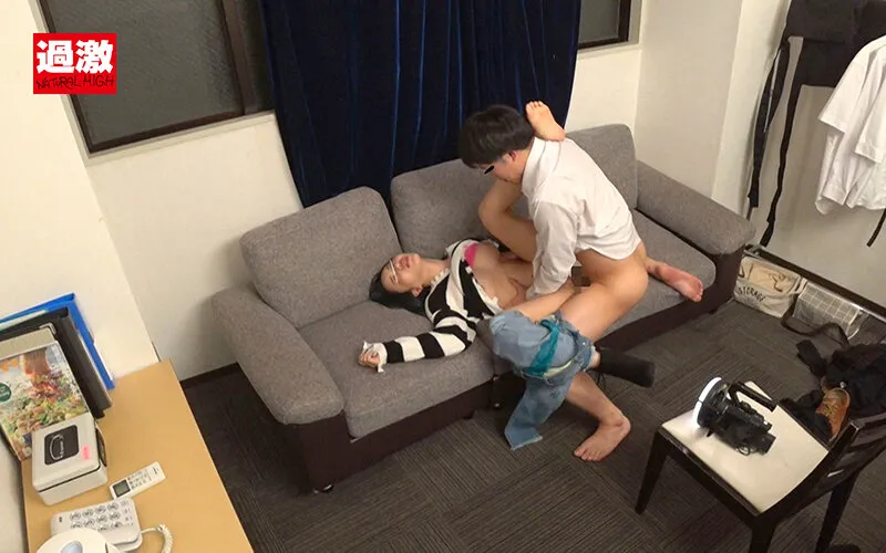 【逢見リカ 一ノ瀬恋 藤子みお】悪徳カフェ昏睡中出しレイプ ～眠剤を飲まされ吐息を漏らしながら感じてしまう無警戒ギャル～