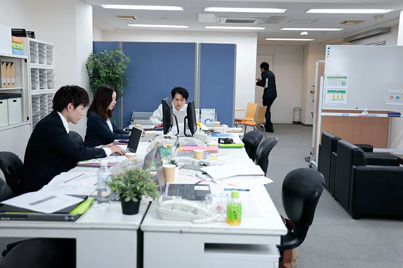 【成宮仁×美咲かんな】オフィスでも野獣