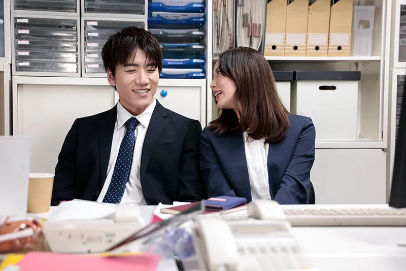 【成宮仁×美咲かんな】オフィスでも野獣