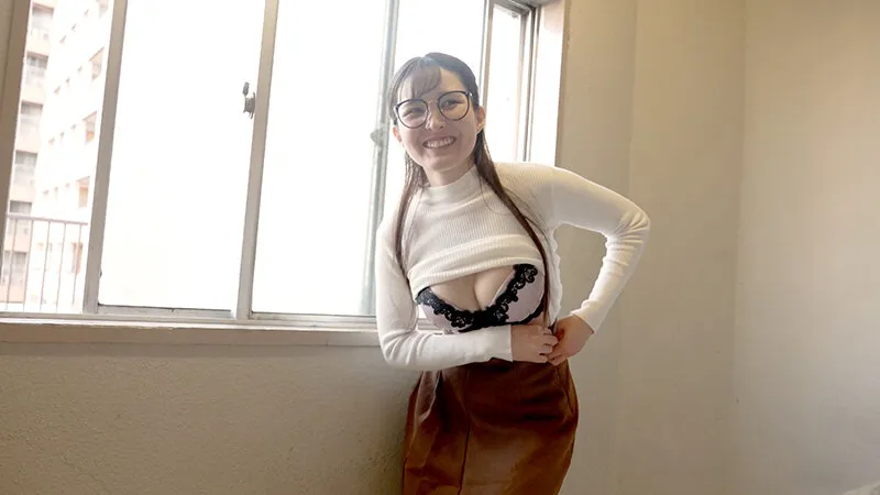 【若宮はずき 優里なお 永瀬愛菜 辻さくら】地味眼鏡巨乳たちの同人ハメ撮り Vol.1