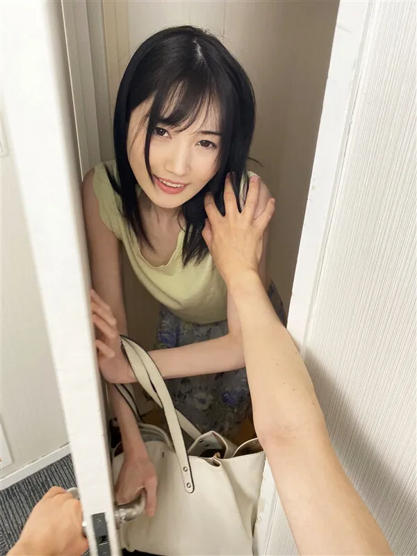 【本田もも】【逆レイプ】【VR】彼氏とご無沙汰で欲求不満でムラムラ全開の美巨乳上司に勃起薬を何度も飲まされ逆レ×プ！射精しても萎えない絶倫チ○ポを肉棒ディルド扱いしてくる変態BOSSの極上早漏マ○コを突きまくって100回以上イカせてやった【手コキ・足コキ・口内・挟射2発・中出し…本田もも