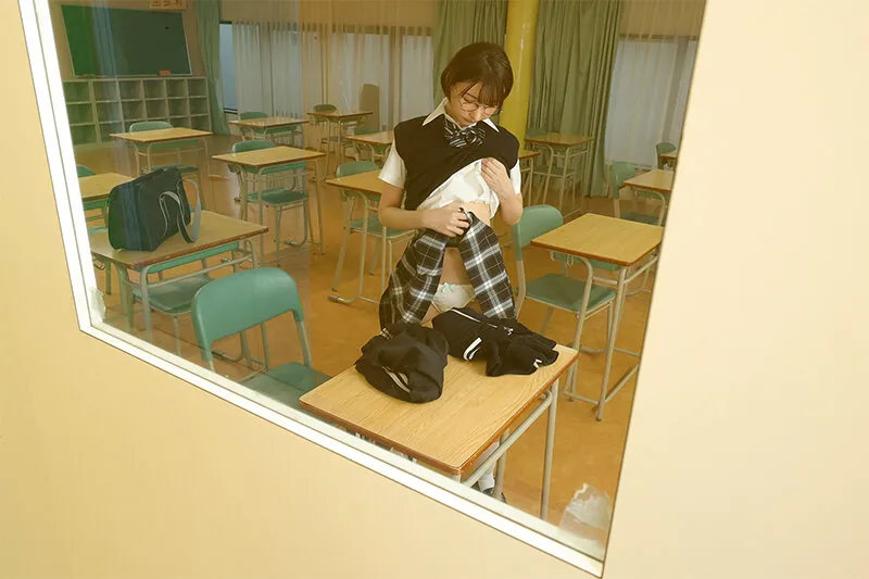 【東城ゆい】【JK】【VR】【8K VR】真面目で大人しめな眼鏡女子ほど、実はクラスの男子でオナニーしているエロ偏差値も高学歴女子だった！ ゆい