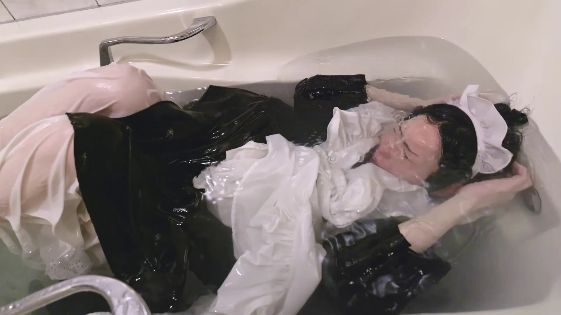 【はじめ】メイドのローション体験【ウェット＆メッシー】