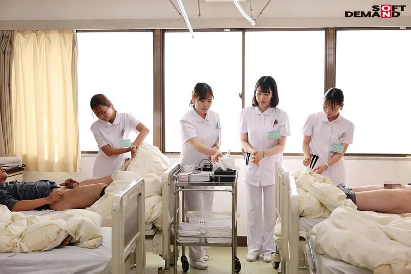 【月見伊織 和久井美兎 他】（裏）手コキクリニック ～完全版～ 性交クリニック14 ※全員、医療従事経験ありのSPキャスト4名 ‘またがり騎乗位性交処置‘編 ～受け継がれる超業務的リアル看護～