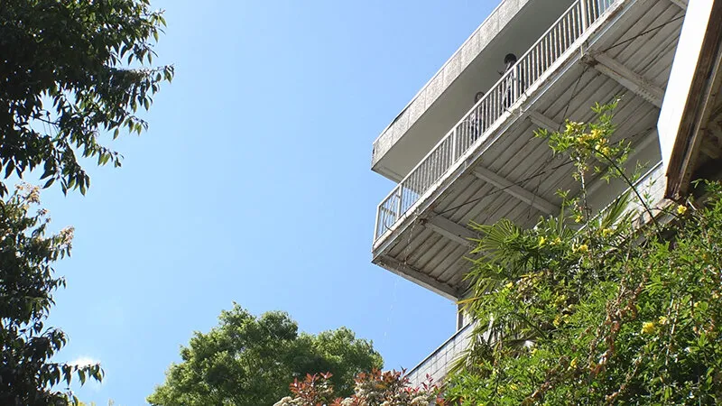 【有村のぞみ】立ちション女子散歩 スレンダー美女が立ったままこっそり野ション出来るようになるまでの放尿記録