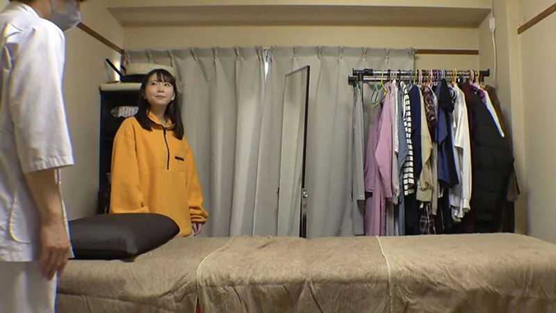 【藤田こずえ 岬さくら 高瀬りな 倉木しおり】媚薬オイルマッサージ 痴●盗撮＆中出し素人娘VOL.50 超強力媚薬を配合したマッサージオイルを施術中に知らずに塗りこまれたオンナは、身体の火照りに驚き、チ○ポを欲しがる自分に戸惑い、垂れ出したマン汁に恥ずかしがりながらも生ハメ中出しまで欲してしまう！