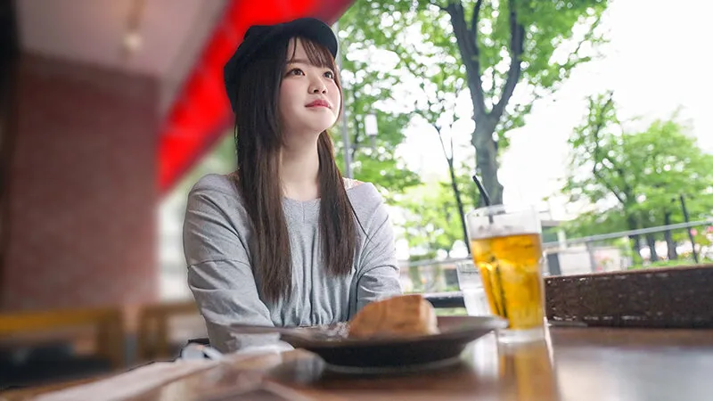 【橋本りこ】高身長・透明感美○女 童顔ゆえに大人っぽさに憧れる現役学生の爛れたSEX事情。早熟ドスケベ裏垢ビッチの無許可中出しも許してくれちゃう神対応に追加中出し！