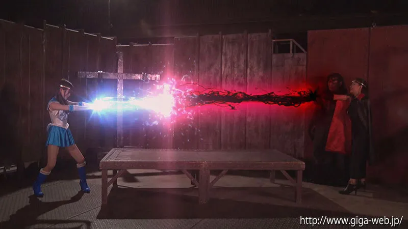 【セーラームーンコスプレAV】【永瀬ゆい 岩沢香代 大迫直子】ヒロインくすぐり地獄 美少女戦士セーラーアクアス 二人の魔女の指が！舌が！セーラーアクアスを責め立てる