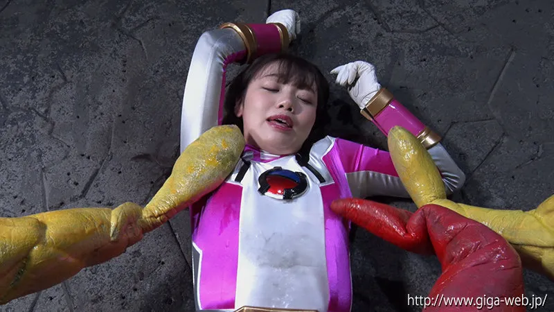 ヒロイン完コス陥落地獄 サバイブピンク 斎藤まりな