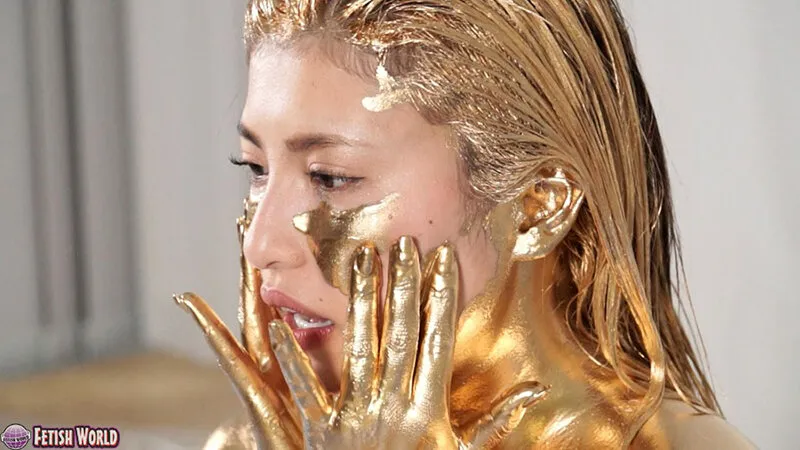 【若宮はずき】早川瑞希が金粉に挑戦！【ウェット＆メッシー】