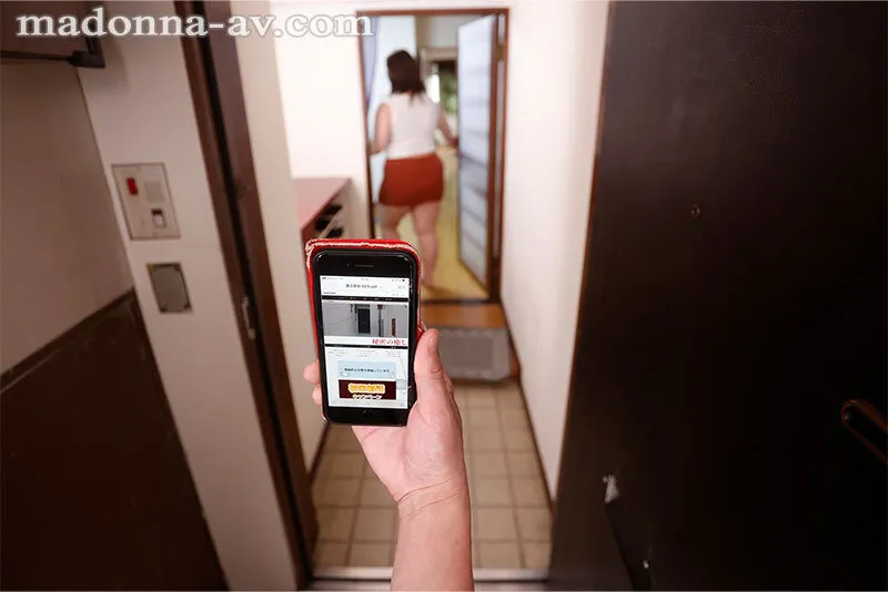 【逆バニー】【VR】「本当は本番NGなんですよ」 超肉感女優 藤沢麗央 MadonnaVR初登場！！旦那不在の昼下がり限定 風俗マンション301号室