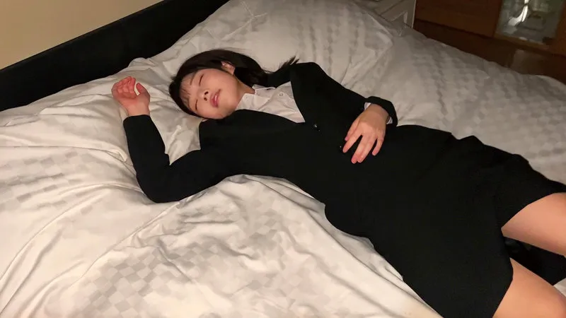 【皆月ひかる】A大学リクスー就活生H【女子アナ志望現役JD 中出し昏睡レイプ動画流出】