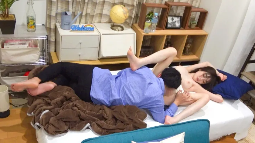 【本田もも】百戦錬磨のナンパ師のヤリ部屋で、連れ込みSEX隠し撮り 309 宅飲みでいいムードになっていちゃいちゃチュッチュッしてるうちに…？真っ白な肌が隠しカメラの前に！性欲を掻き立てる小悪魔的かわいさ！喘ぎながらだいしゅきホールドしつつ首に腕を回してきてベロチューしてくるもんだから腰の動きもいつもより激しくなってしまって…