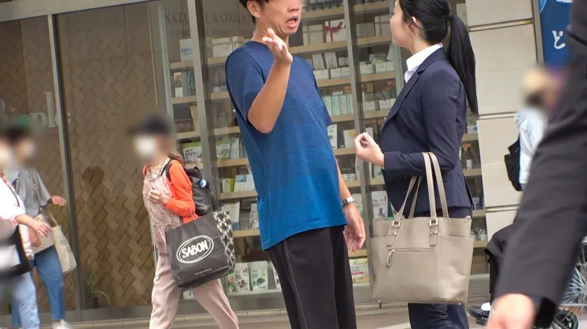 【紫雷るあ】マジ軟派、初撮。 1983 色白美ボディの魅力的なOLをナンパしてホテルで濃厚セックス！美尻＆美巨乳をビクつかせて気持ち良さそうに喘ぎうっとり顔で巨根を受け入れる！