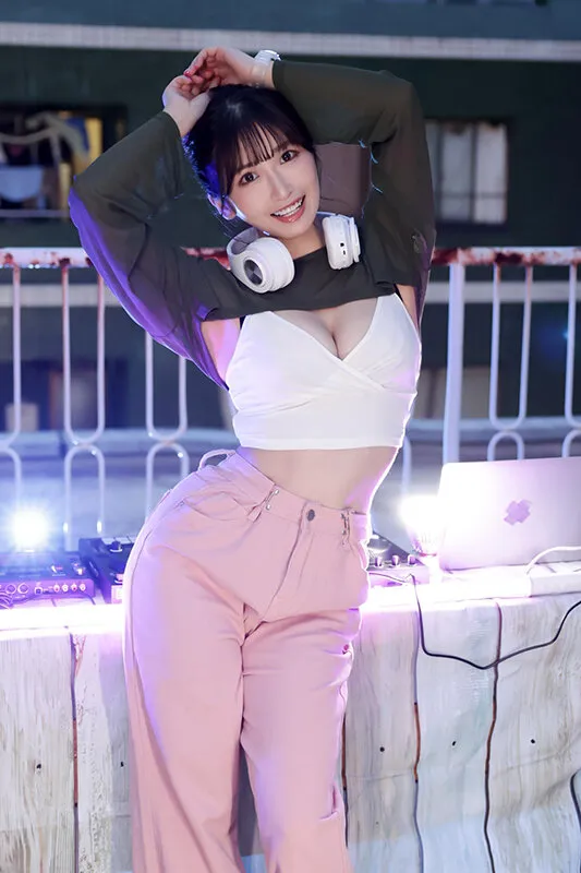 【美園和花】わいせつ行為対策護身術「感じてる顔を見せてはいけません」感じてると暴漢をつけあがらせる！何をされても無反応 巨乳DJwaka（24）