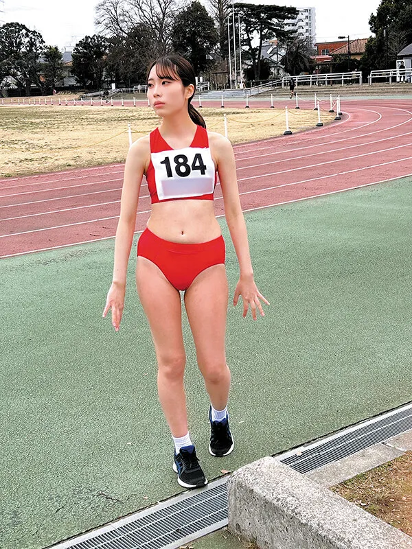 【倉本すみれ 酒井莉乃 櫻井ののか 美空みく】【JKレイプ】アスリートハンター2 肉体観察と競技場内生挿れ中出しブッかけチカン