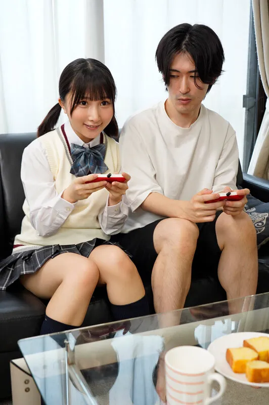 【由良かな】【JK】友達の妹が清純そうに見えてクソ生意気なメスガキだった！敬語で「ざこち●ぽですねぇ」と罵られて大人のプライドを打ち砕かれて逆レ搾精されまくった 由良かな