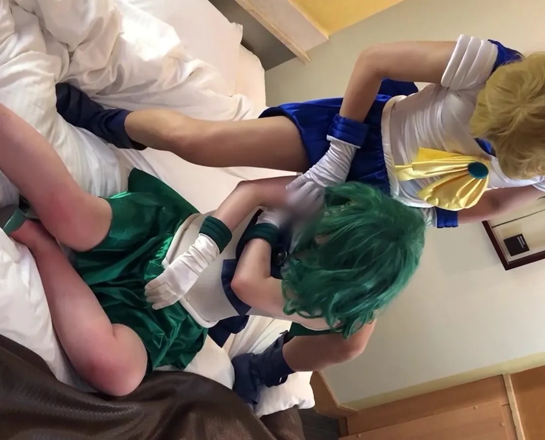 【ウラヌス×ネプチューン同人AV】シン・コスプレデリヘルドキュメント　海王星×天王星　セーラー服美少女戦士コスで恋人プレイ！