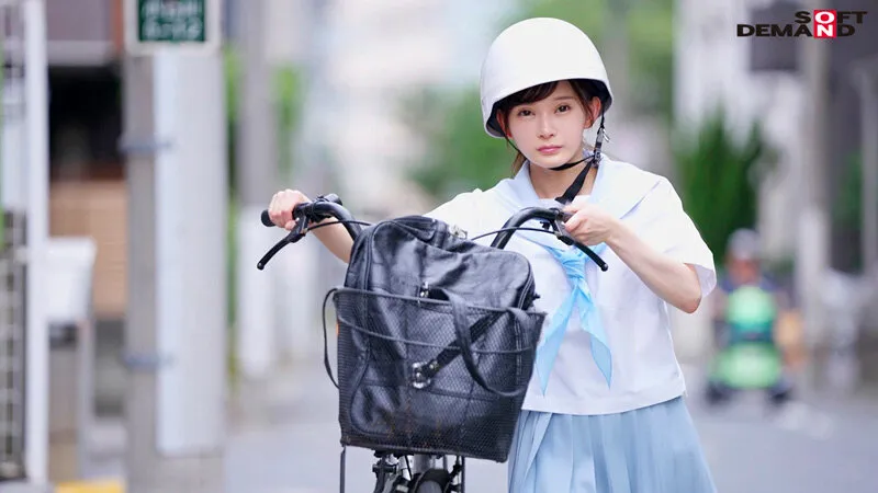 【JC】「中出しってきもちいいんですか？」136cmの大冒険。校内ではじめてのゴムなしセックス 美好柚伽