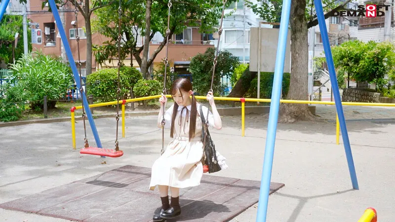 【JC】「中出しってきもちいいんですか？」136cmの大冒険。校内ではじめてのゴムなしセックス 美好柚伽