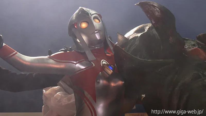 巨大ヒロイン（R） アルティーレイズ 平井栞奈