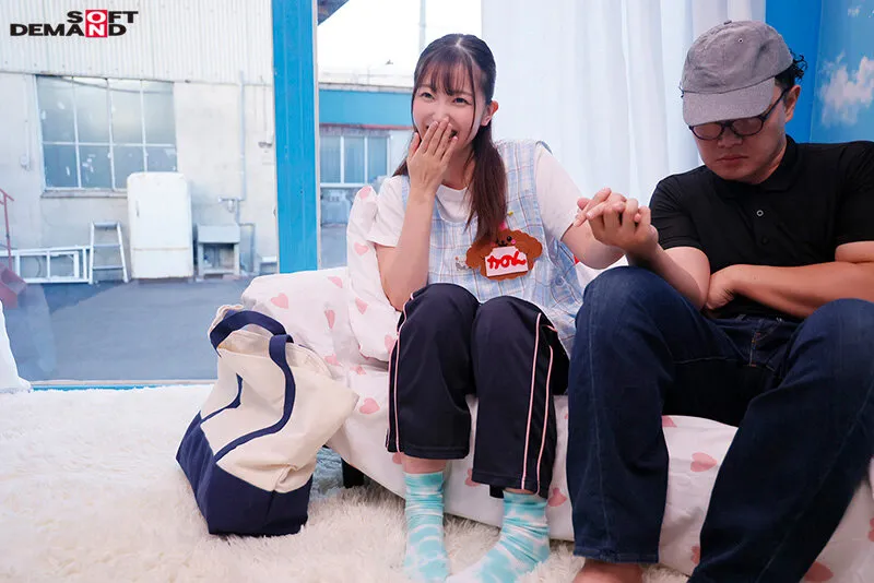 マジックミラー号 保育士のたまご限定！ 童貞くんを赤面筆おろしのはずが… 実は絶倫AV男優で失禁・痙攣お構いなし何度イっても止まらない激ピストンでイカせる！