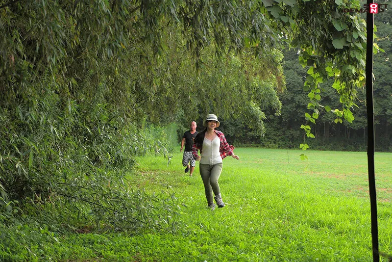 「女性が一人でも楽しめるキャンプ場だったのに…」狙われた美人ソロキャンパー 見知らぬ男に野外トイレで待ち伏せされ後をつけられレ●プ被害を受けてしまう 葵みれい