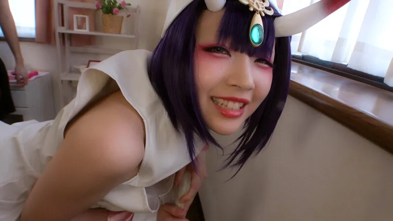 【皆月ひかる】【FGO酒呑童子コスプレAV】体長146.2cmクソ雑魚メスガキ美少女レイヤー大量潮吹き生中出し撮影会