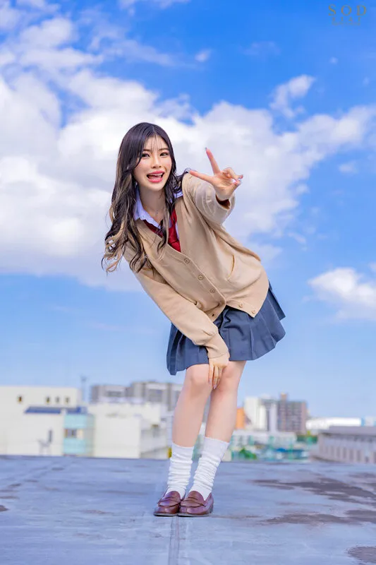 【JK】オタクに優しいギャル神木さんに何故か気に入られ…強引に筆下ろしされた日からニコニコ顔のあまかわな小悪魔責めに翻弄されまくり、チ〇ポもココロも握られちゃった童貞のボク。 神木麗【圧倒的4K映像でヌク！】