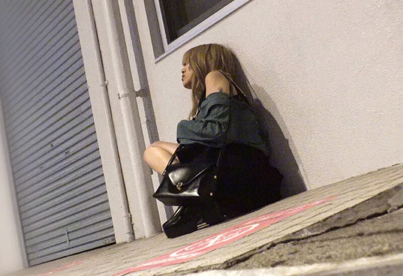 【内田すみれ 鳳カレン 渚まみ 藤田こずえ】【昏睡レイプ】完全昏睡-4名- ≪尊い≫性に奥手:地味少女 生意気アパレルショップ販売員 2005年 ブレザーちゃん 全員中出し 睡眠姦