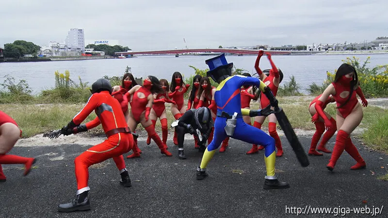 【宇流木さらら 志恩まこ 餅田ササピリカ 他】女戦闘員スカーレットパンサー ～女盗集団の散華～