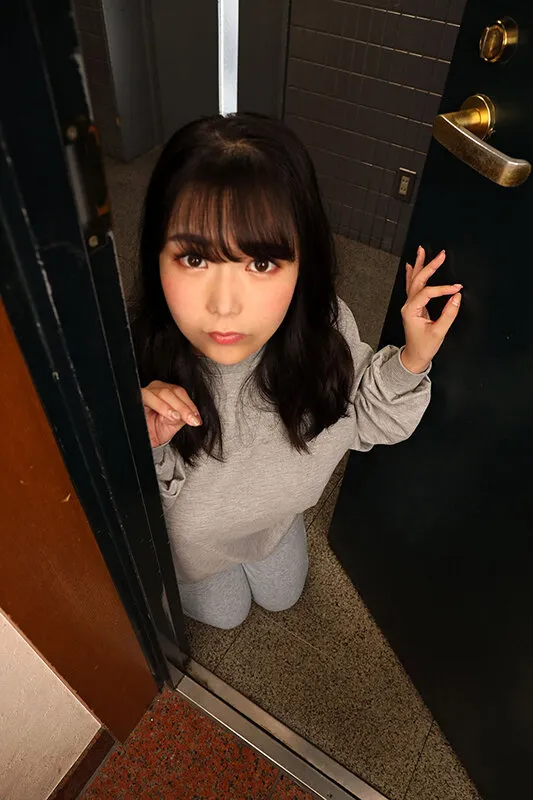 【吉根ゆりあ】【VR】堕落しきった隣人の下品なカラダ 家事の出来ない肉オンナと散らかった部屋での中出し交流 隣人Yさん