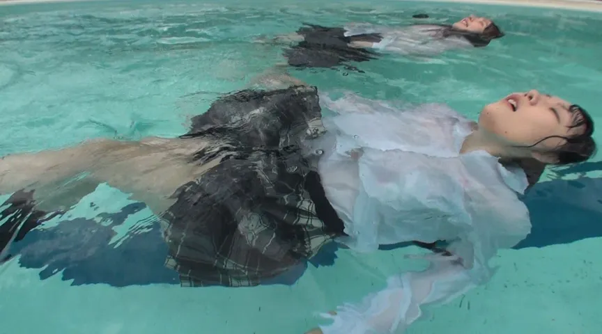 【JK着衣水泳】成績向上の願掛け