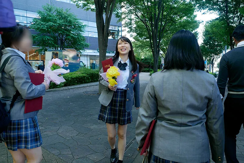 【宮西ひかる】【JK】【流出映像】 卒業直後に同級生とパコハメする女の子 県立〇〇学園 D組 普通科 ひかる 2024年春