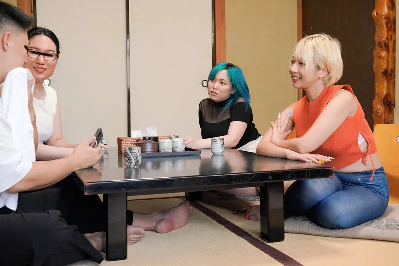 【乙アリス 田中ねね】混浴温泉で母親の巨乳ママ友二人に挟まれておもちゃにされた僕 VOL.4