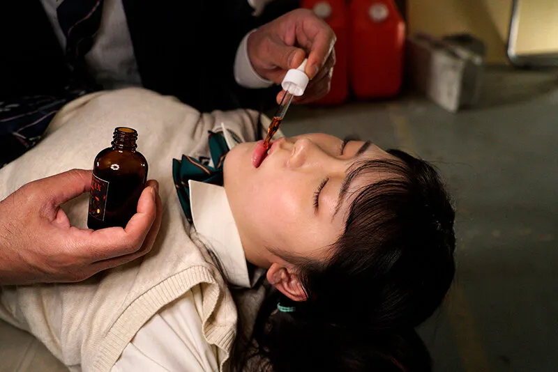 【伊織ひなの 皆瀬あかり ゆめ莉りか】【JKレイプ】『絶対に俺の子を孕ませてやる！』ガンギマリ眠姦×中出し×レイプ！