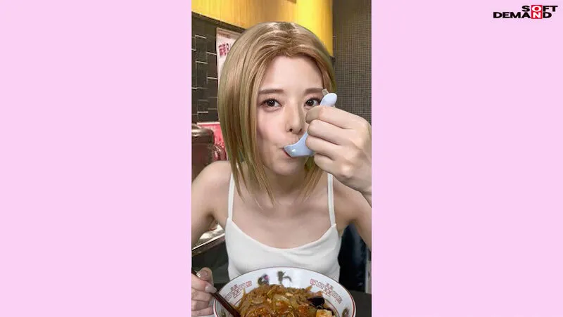 【DJ SODA フェス痴漢パロディAV】SNSで大炎上！？ ファンにおっぱいを揉まれた金髪美人DJのセックス動画がヤバすぎて問題になっています。 月乃ルナ