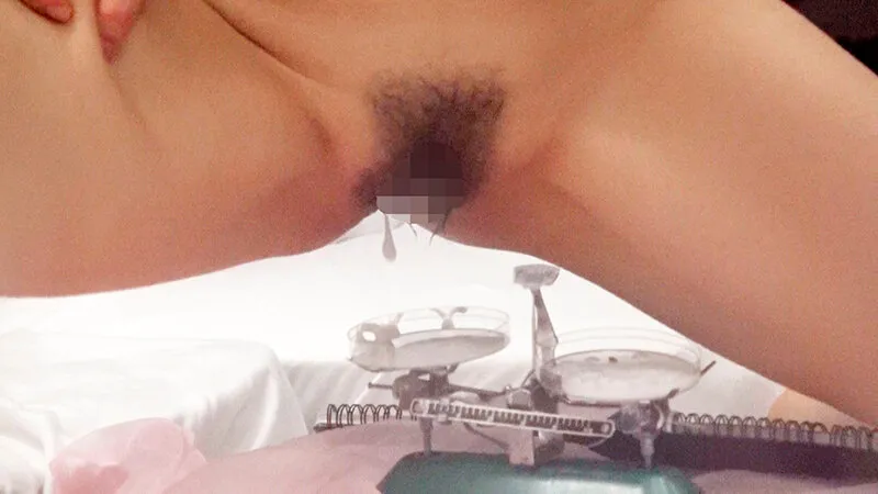 【本田瞳 美丘さとみ 岬さくら 他】【人妻×男子高校生 おねショタ】顔出しMM号 美人妻限定 ザ・マジックミラー 仲良しママ友対抗！童貞逆ナンパ射精バトル！！ 3 出会ったばかりの年下童貞を人妻が恥じらいながらも手コキ・オナホコキ・フェラ！筆おろし中出し！！