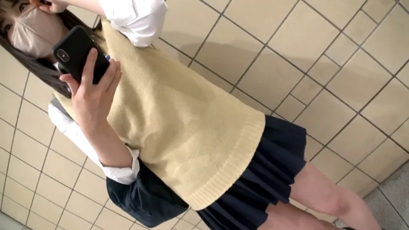 【Nia】める【坂道系JK パパ活・盗撮】